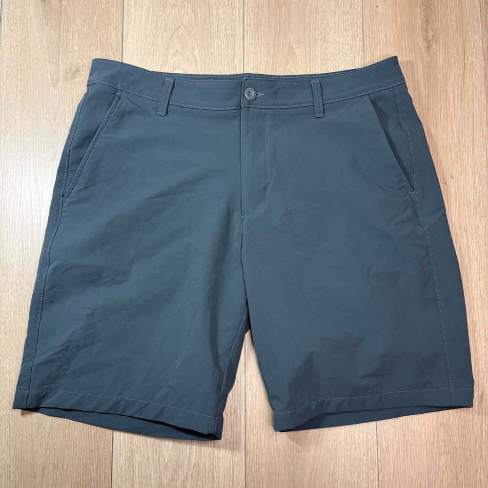 Under Armour Mens Golf Shorts Gray Flat Front Performance Size 38